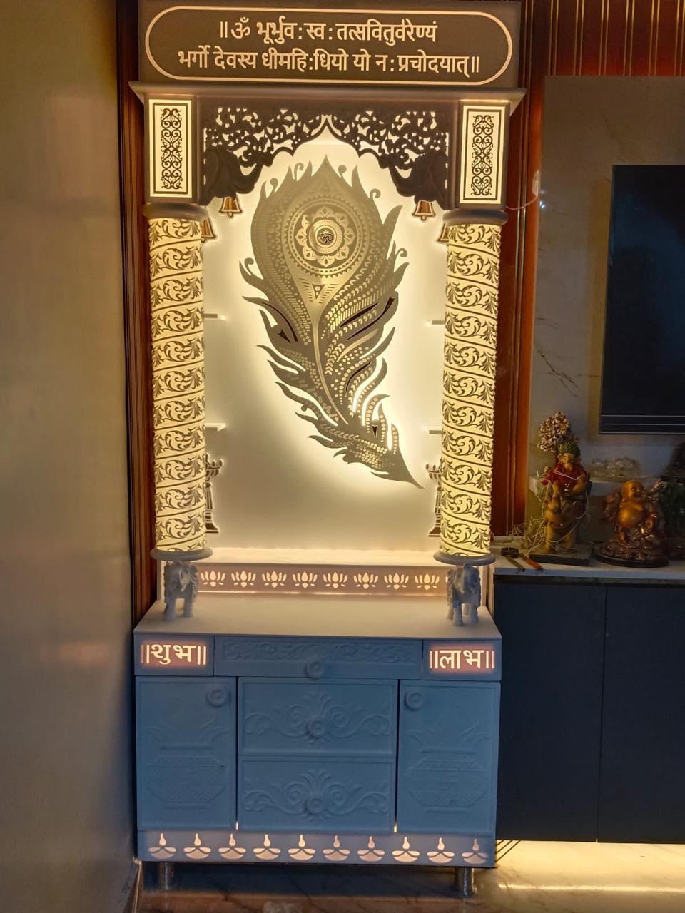 Corian Temple with Drawers And Storage